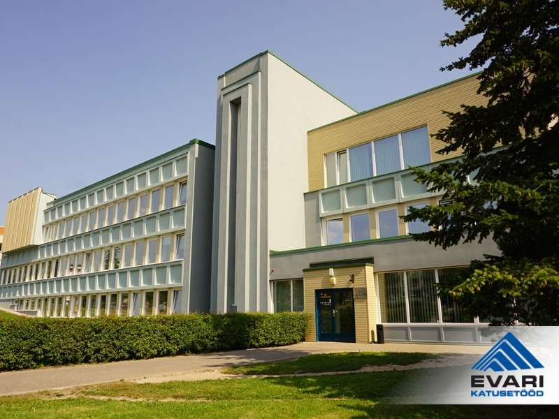 Maksu- ja Tolliameti Tartu teenindusbüroo katus remonditi SBS bituumenrullmaterjalist katusekattega