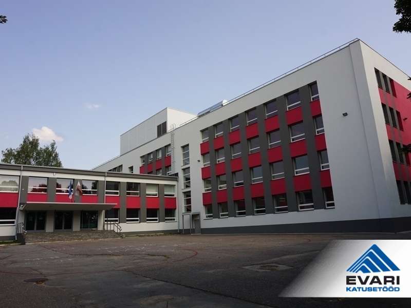 Bituumenrullmaterjalist kattega Tartu Vene Lütseumi lamekatuste remont