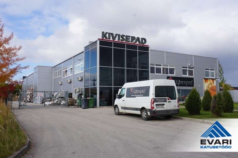 Välimise vihmavee äravooluga Kivisepad AS lamekatuse ehitamine Tartus
